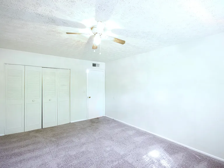 120 Viking Ct #10 — Photo 9