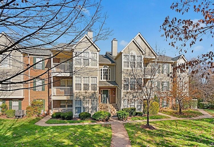 1st image of 13101 Briarcliff Ter