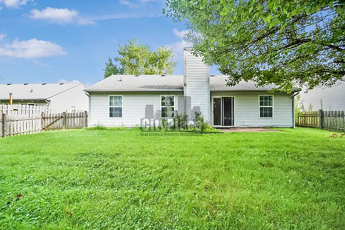 3 bed, 2.0 bath, 1168 sqft, $1,895 — Photo 3