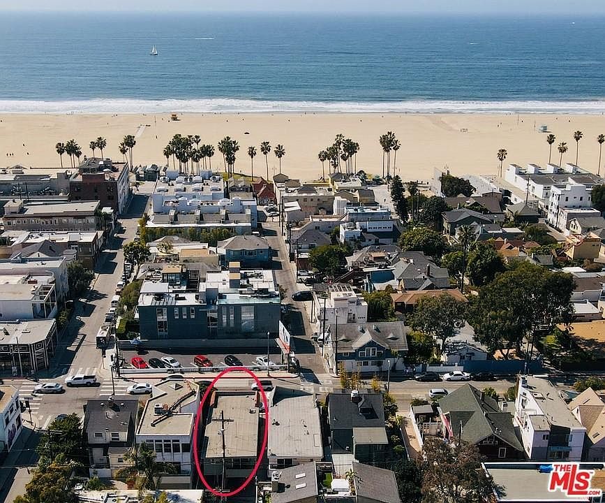 1st image of 818 Pacific Ave APT 1