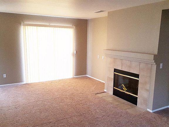 2nd image of 13484 Merry Oaks St