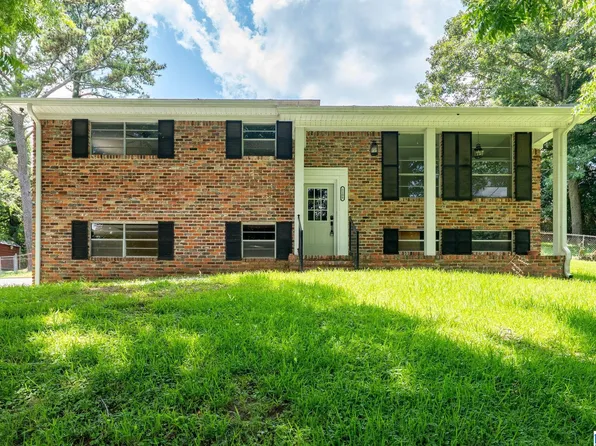 1108 Meadow Dr, Gardendale, AL 35071