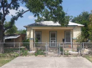 2520 Convent Ave, Laredo, TX 78040