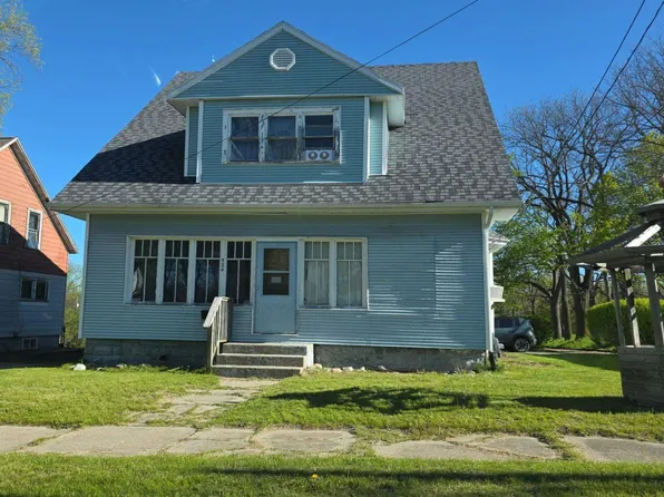 524 E Main St, Hart, MI 49420