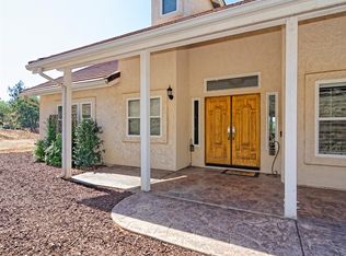 2231 Yucca Hill Rd, Alpine, CA 91901