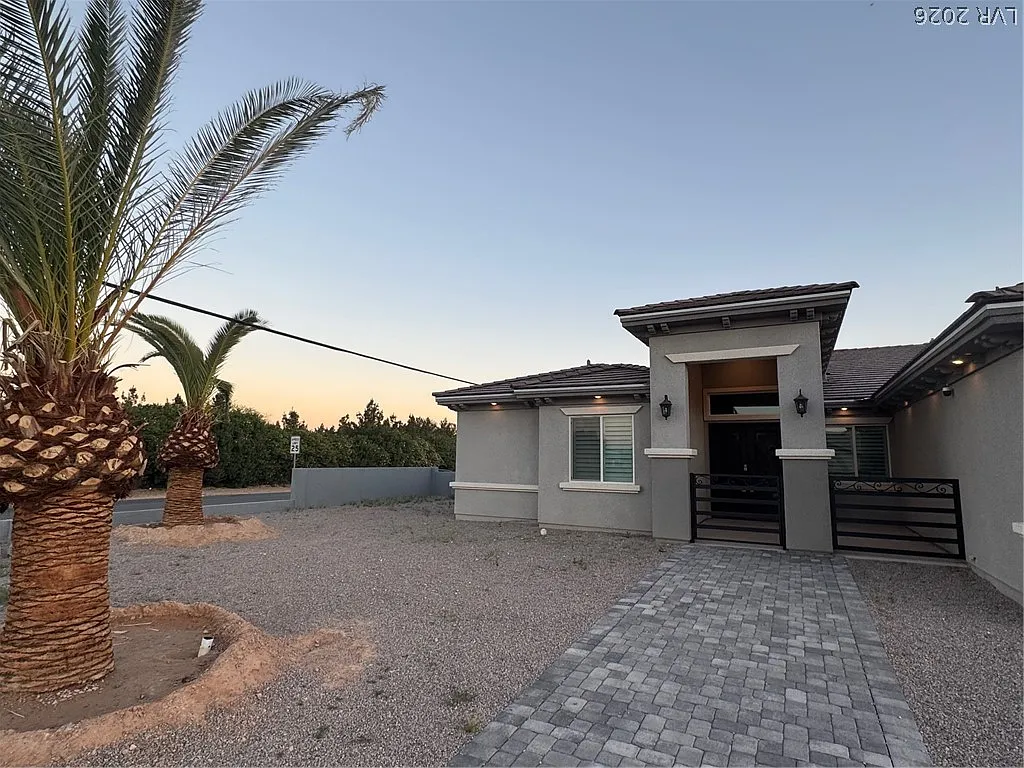 5 bed, 6.5 bath, 3628 sqft, $6,500 — Photo 4