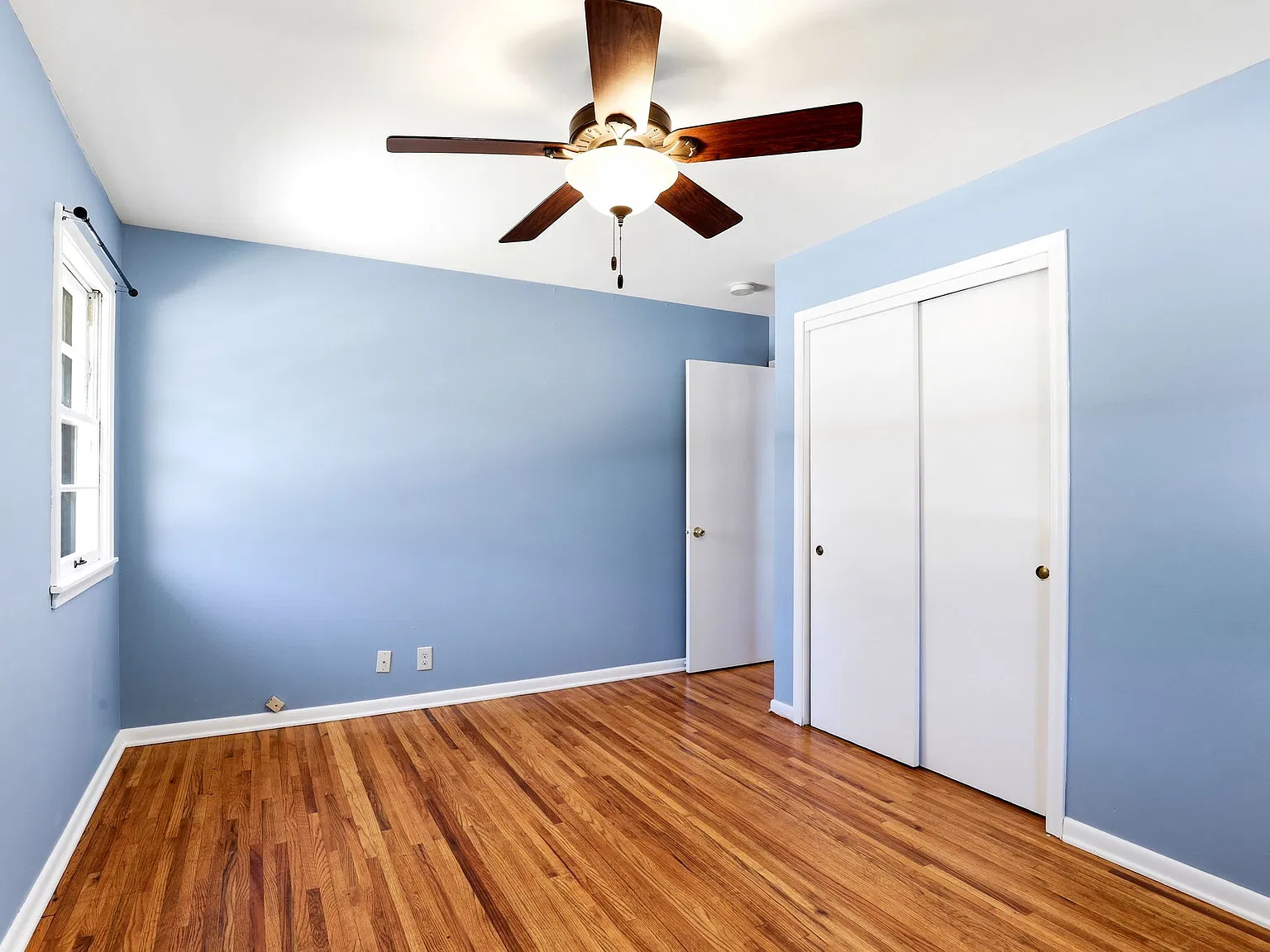 4 bed, 1672 sqft, $2,800 — Photo 3