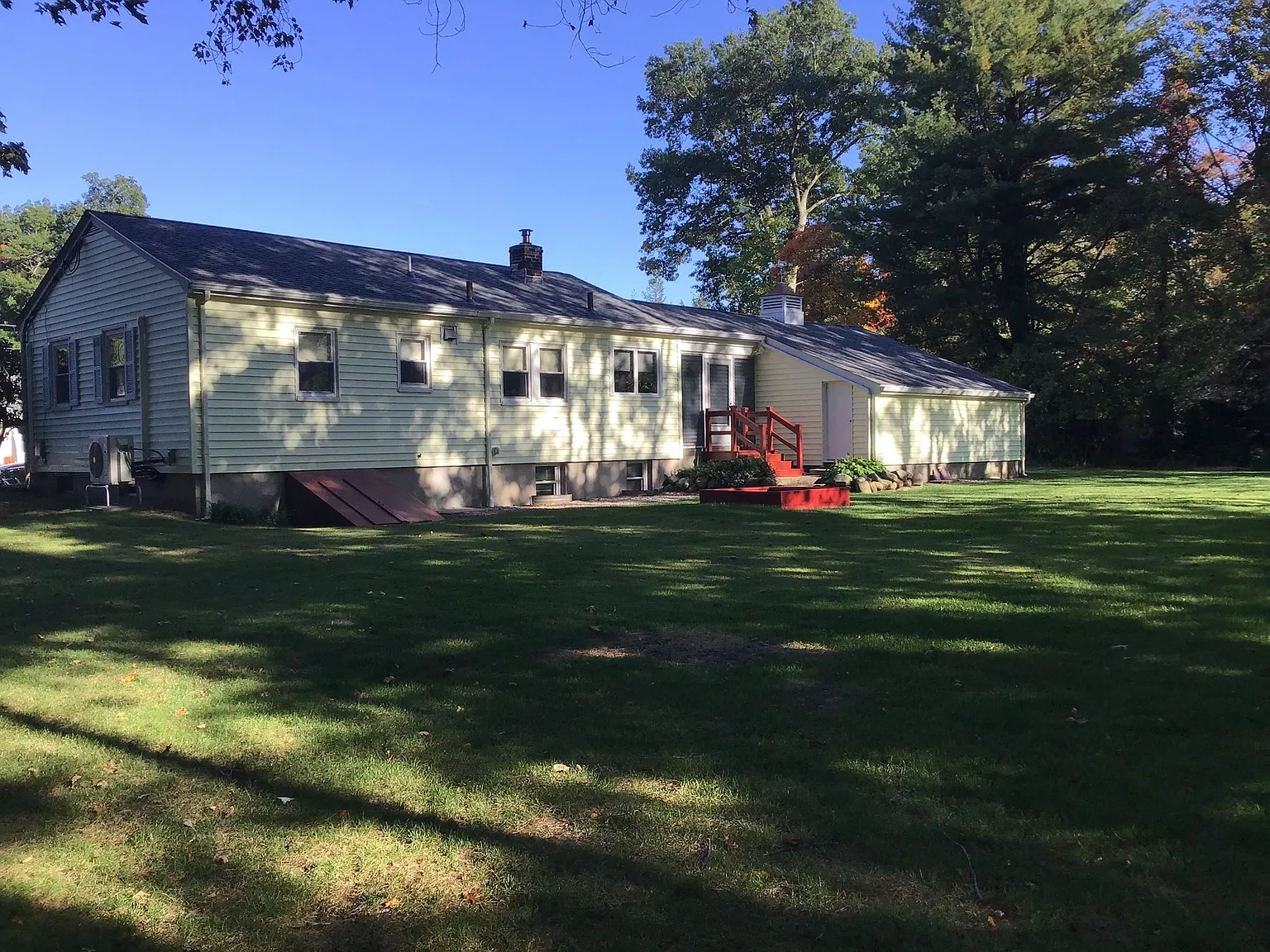 2 bed, 1.0 bath, 900 sqft, $2,650 — Photo 2