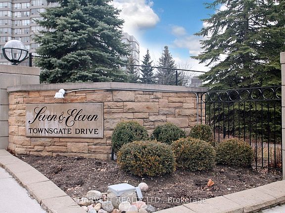 5th image of 7 Townsgate Dr #1402
