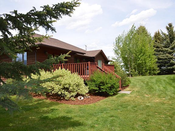 4th image of 397 Joseph Dr