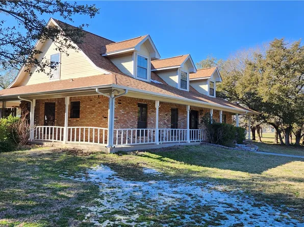 104 Clear Lake Ct, Weatherford, TX 76087