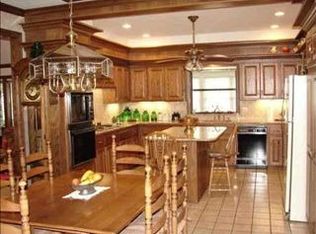 8 Castle Creek Pl, Shawnee, OK 74804