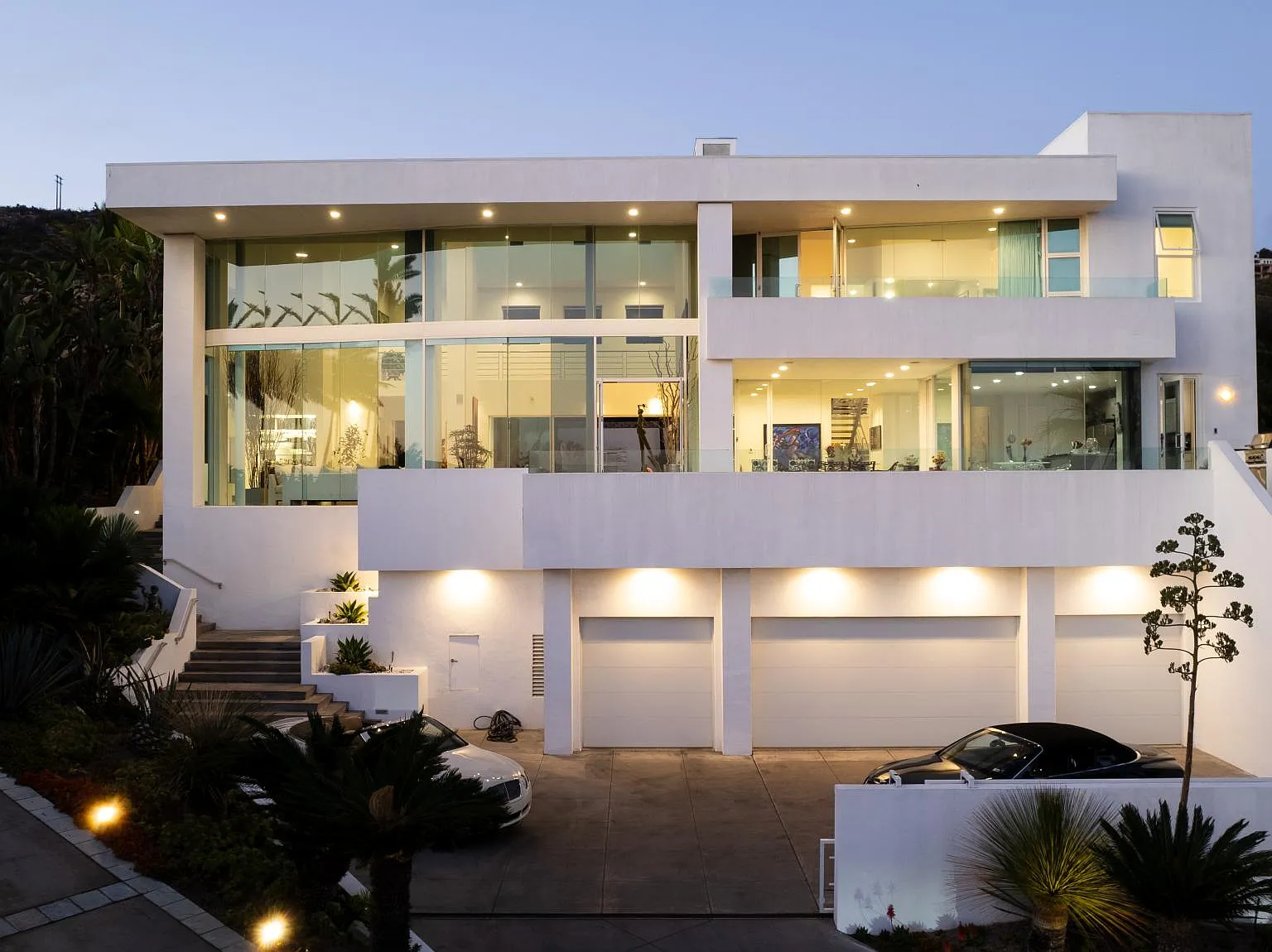 155 Irvine Cove Pl — Photo 1