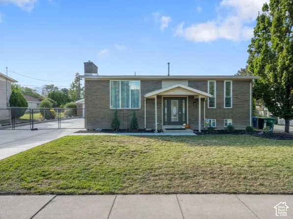1600 E Tree View Dr, Salt Lake City, UT 84124