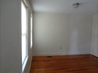 30 Overlook St #30, Whitinsville, MA 01588