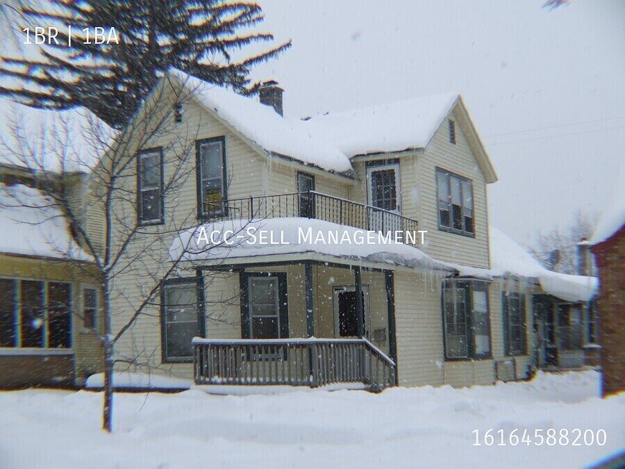 1st image of 967 Tamarack Ave NW #2