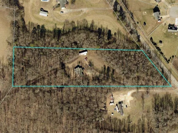 8285 Campground Rd, Clermont, GA 30527