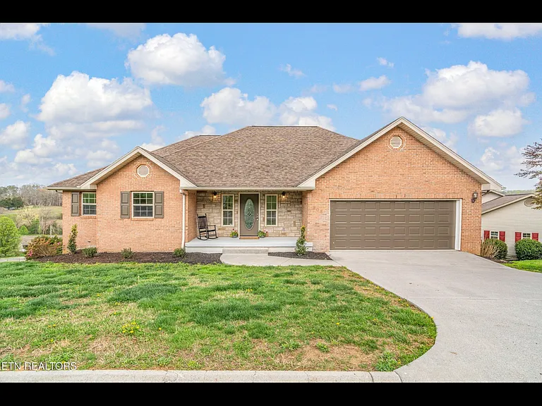 308 Lindder Dr — Photo 4