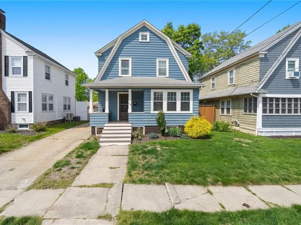 39 Lyndon Rd, Cranston, RI 02905