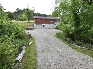 1645 Quarry Ln, Apollo, PA 15613