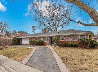 6756 N Keating Ave, Lincolnwood, IL 60712