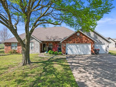 2801 Harber Oaks Loop, Grove, OK, 74344
