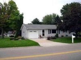 199 Davison Dr, Sun Prairie, WI 53590