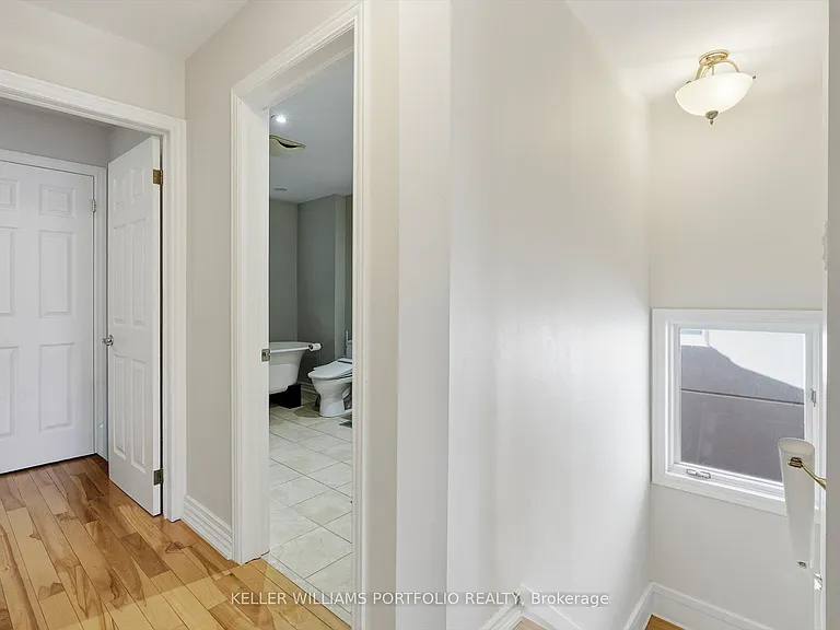 222 Hillsdale Ave E — Photo 20