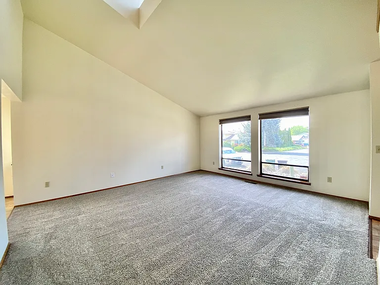 3219 Vincenta Dr #3219 — Photo 4