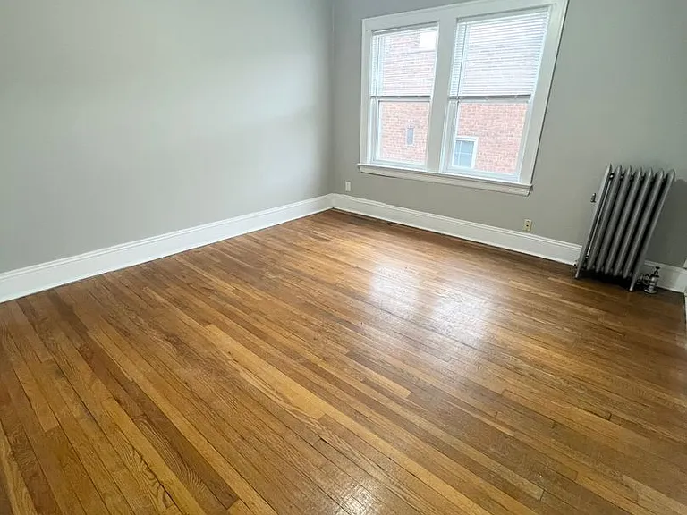 2704 Mayfield Road — Photo 17