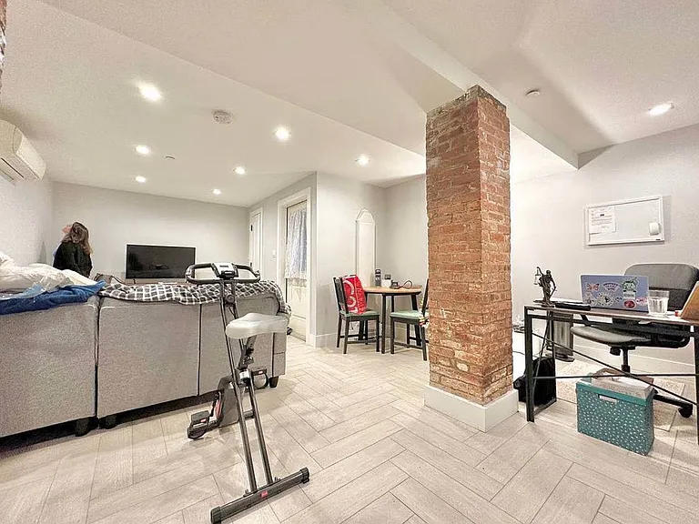 717 De Kalb Ave #1B — Photo 9