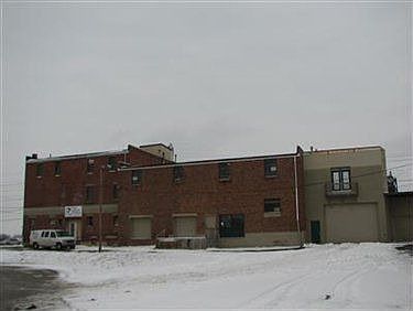 1st image of 150 E 10th St