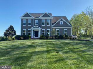 916 Queenscliff Ct, Purcellville, VA 20132