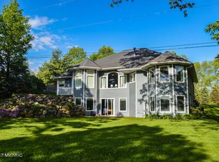 15736 S M 43 Hwy, Hickory Corners, MI 49060