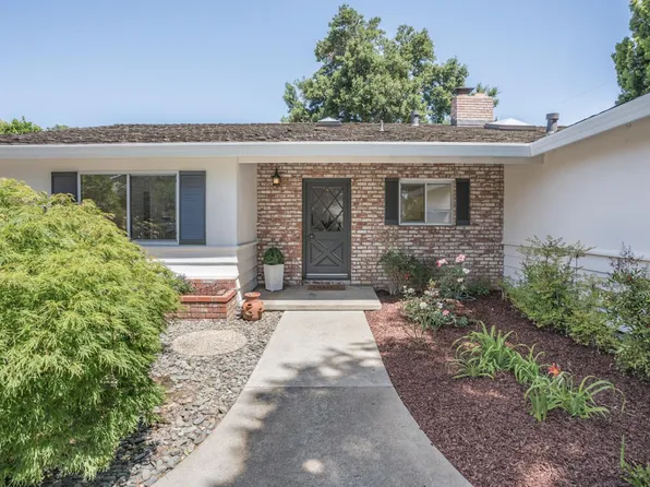 19865 Braemar Dr, Saratoga, CA 95070