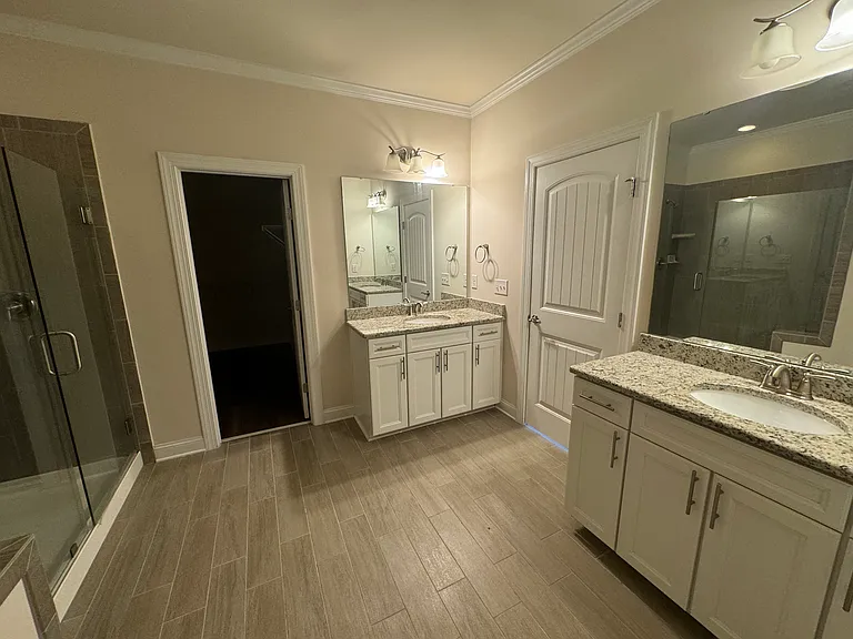 413 Daylin Dr — Photo 16
