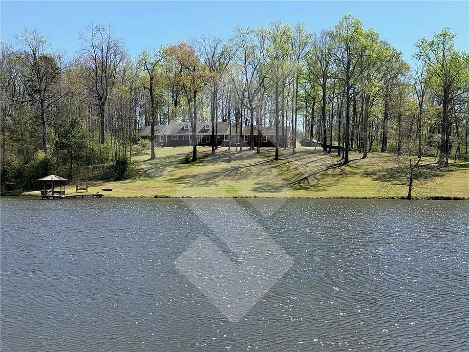 1st image of 3670 Gravitt Rd