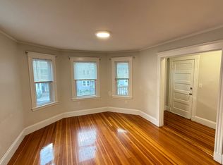 4110 Washington St FLOOR 2, Roslindale, MA 02131