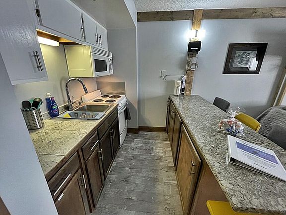 3rd image of 862 Silver Creek Ln #2216