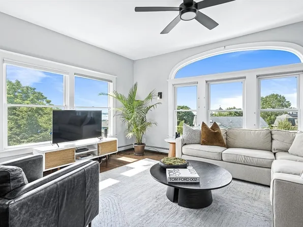 5 Babson St #2, Gloucester, MA 01930