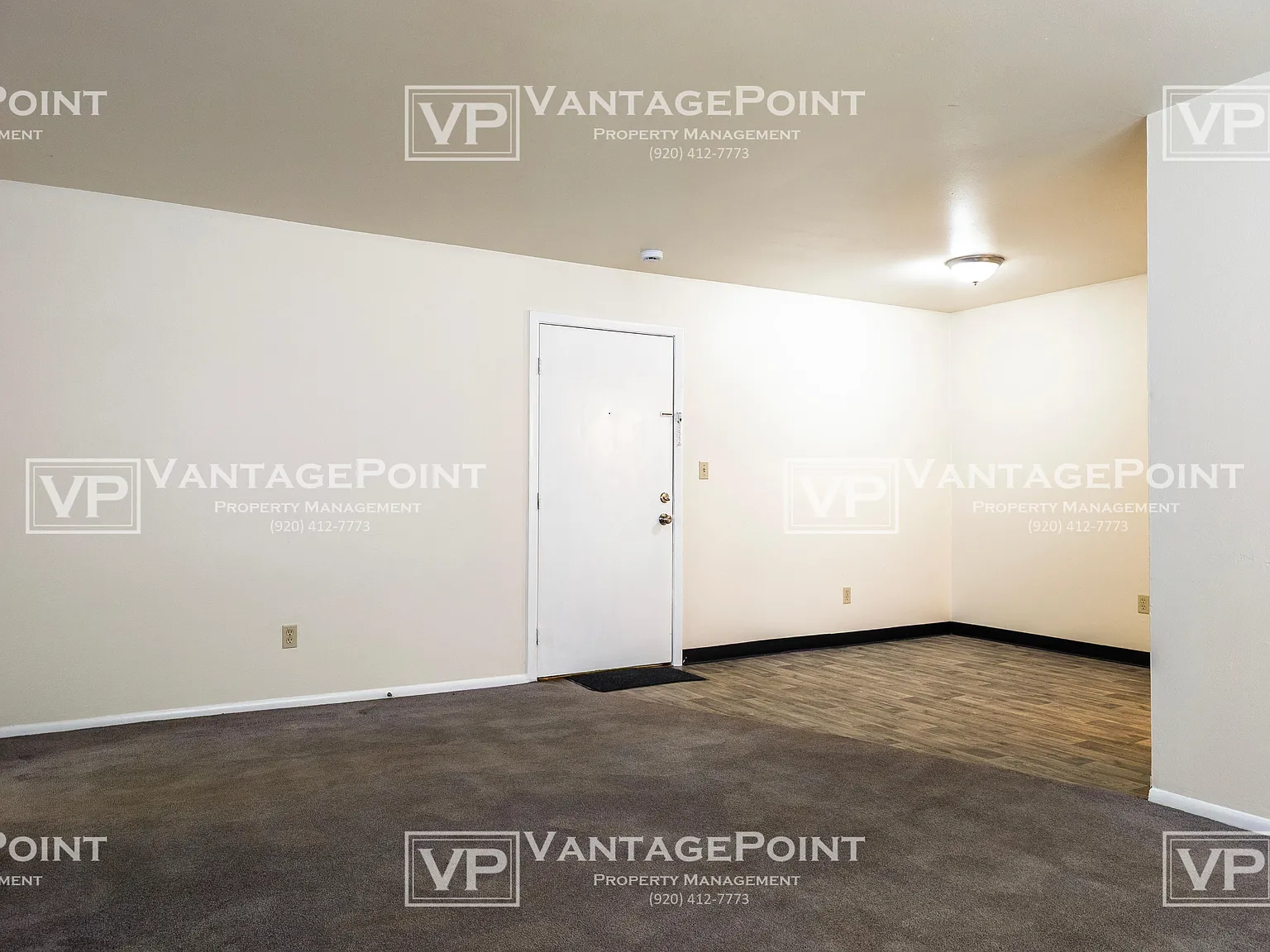 1269 Shawano Avenue - 2 — Photo 2