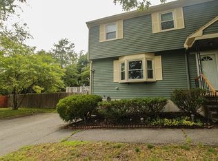 18 Blueberry Knl, Bridgewater, MA 02324