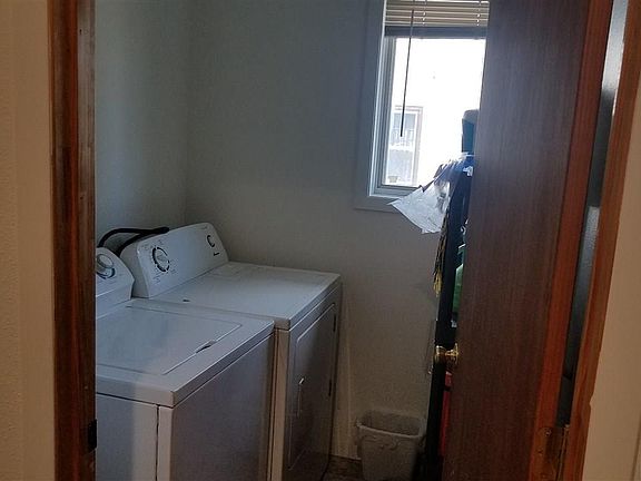 5th image of 336 E 19th Ave