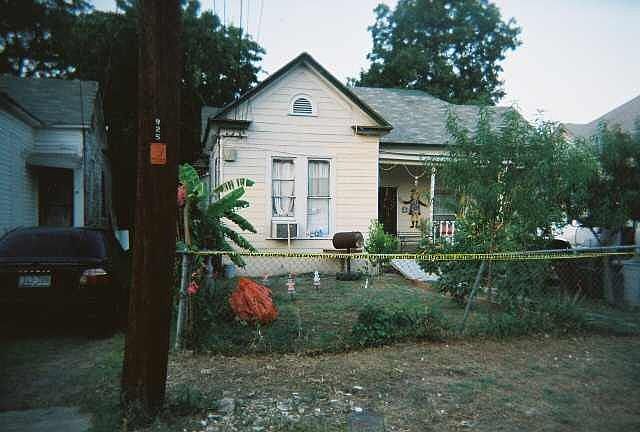 1st image of 929 Burnet St