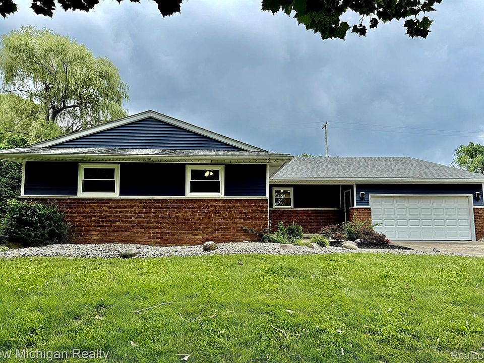 1st image of 350 Woodbridge Dr