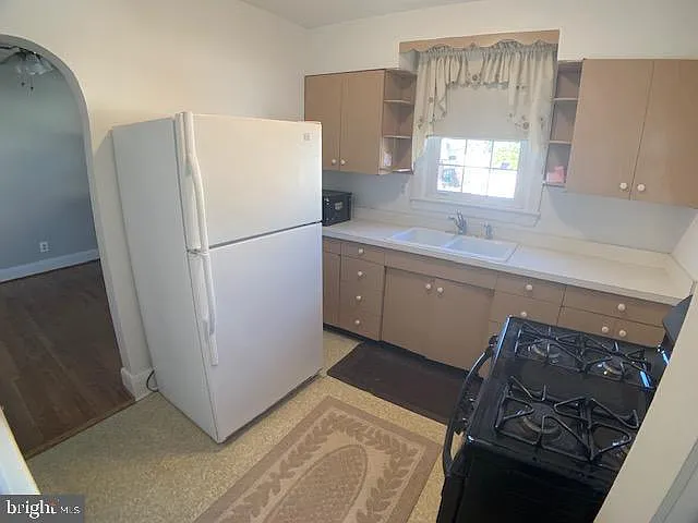 205 Twin Oaks Rd — Photo 9
