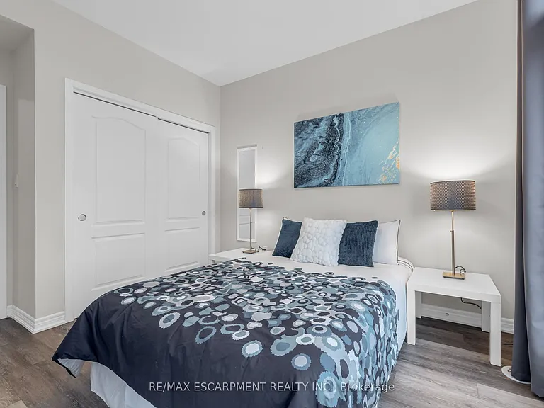 5012 Serena Dr #5 — Photo 12