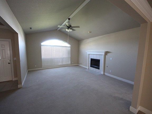 4th image of 602 Glasgow Ln