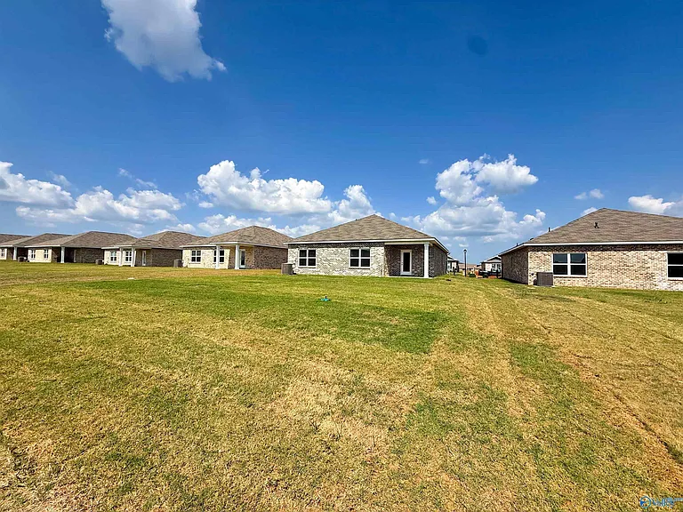 124 Betty Williams Dr — Photo 27