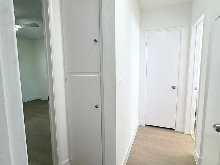 11820 Chandler Blvd #9 — Photo 7